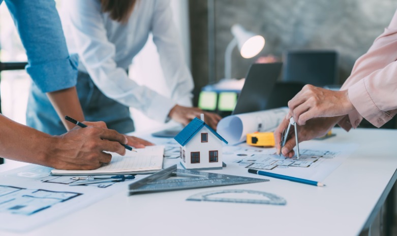 Quais são as vantagens de construir com uma Construtora?